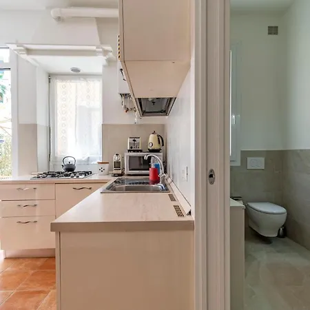 Queen House * البندقية
