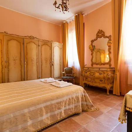 Queen House شقة